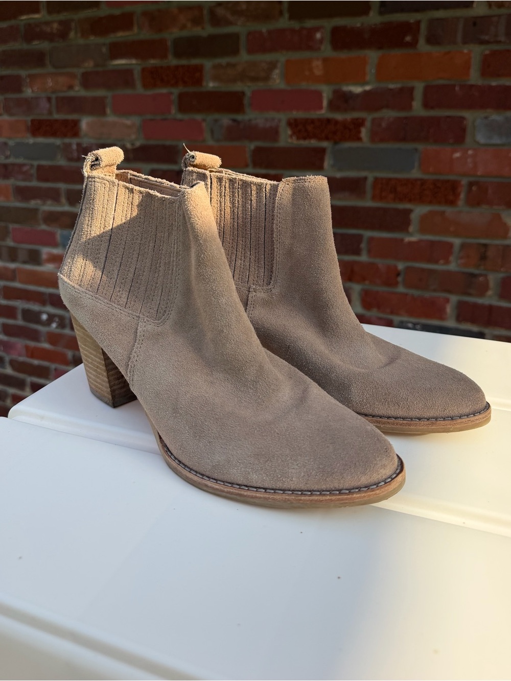 Dolce Vita Suede Heeled Ankle Boots in Brown Like New Condition